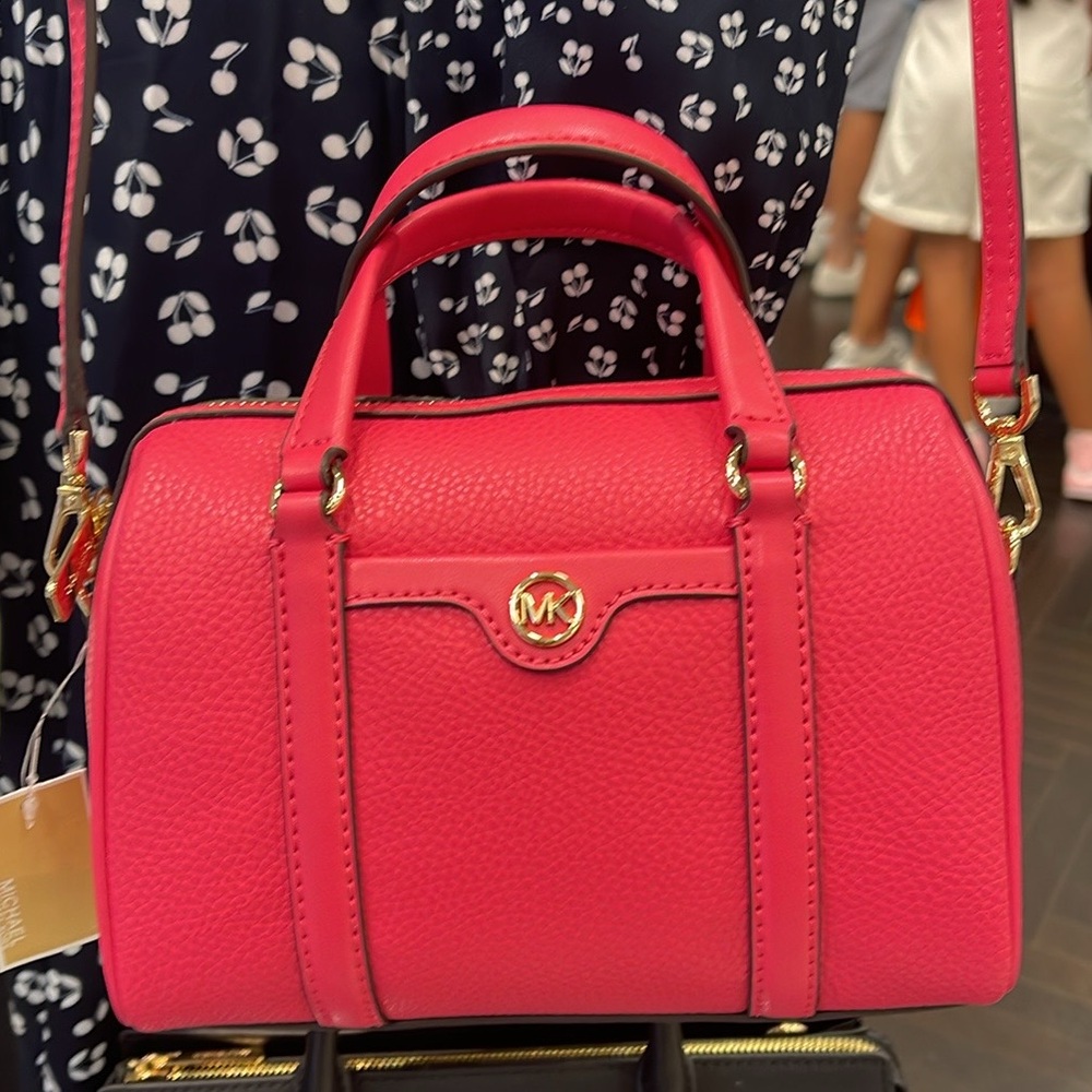 Michael Kors Travel Small Duffle Leather Crossbody Satchel Electric Pink
NWT